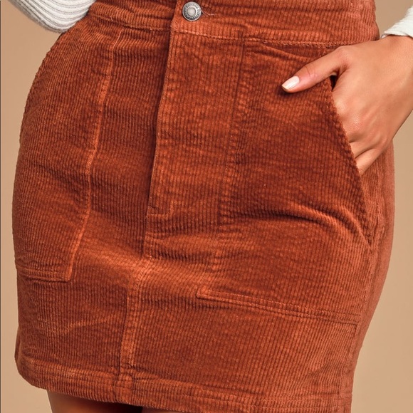 Lulu’s Edinburgh rust brown/tan corduroy skirt - Picture 2 of 3